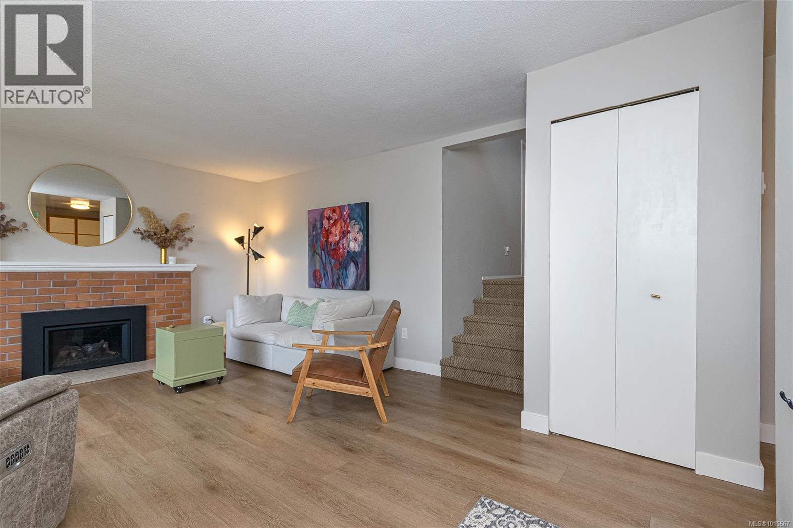 2700 Hamilton Rd, Victoria