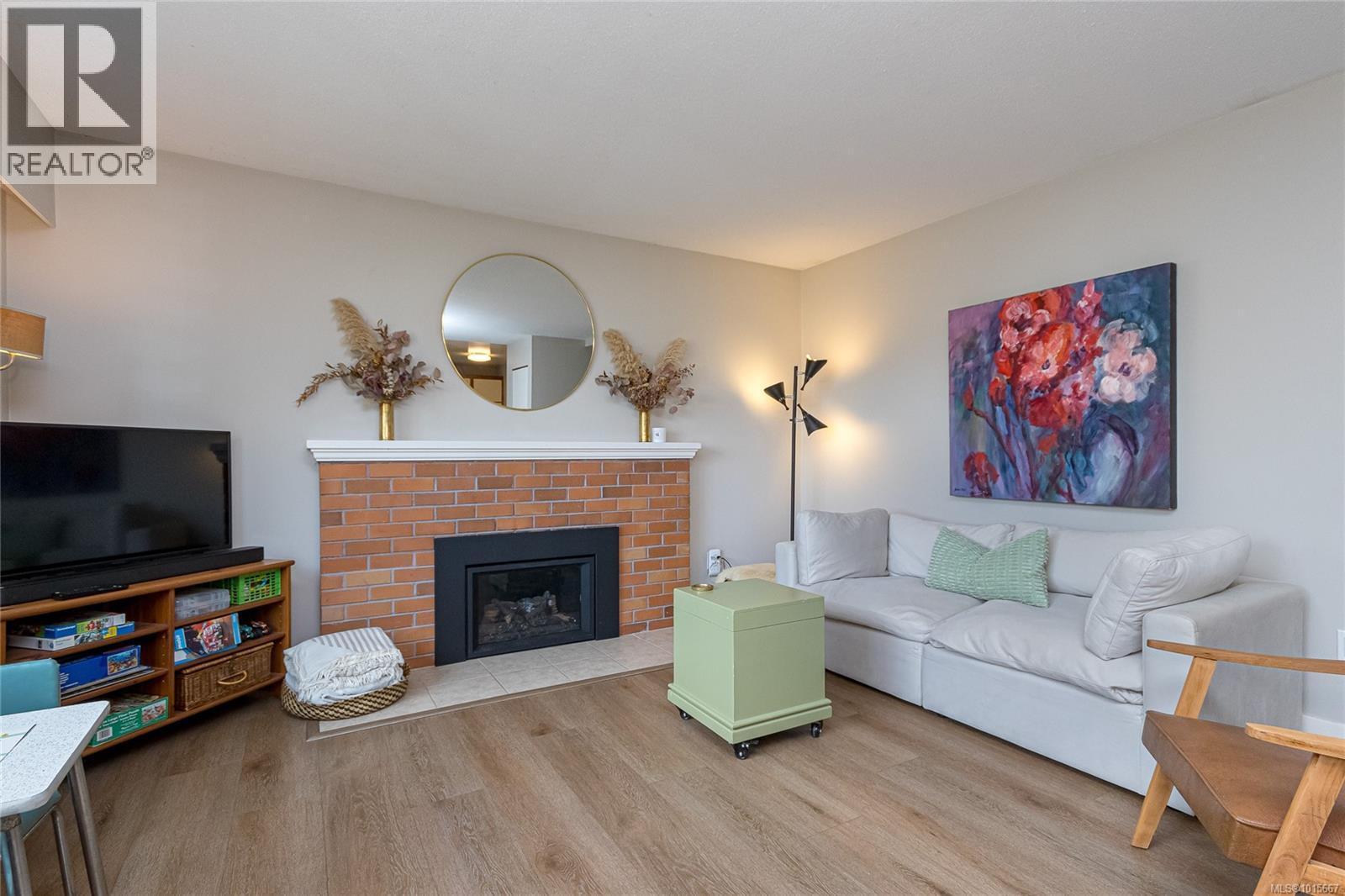 2700 Hamilton Rd, Victoria