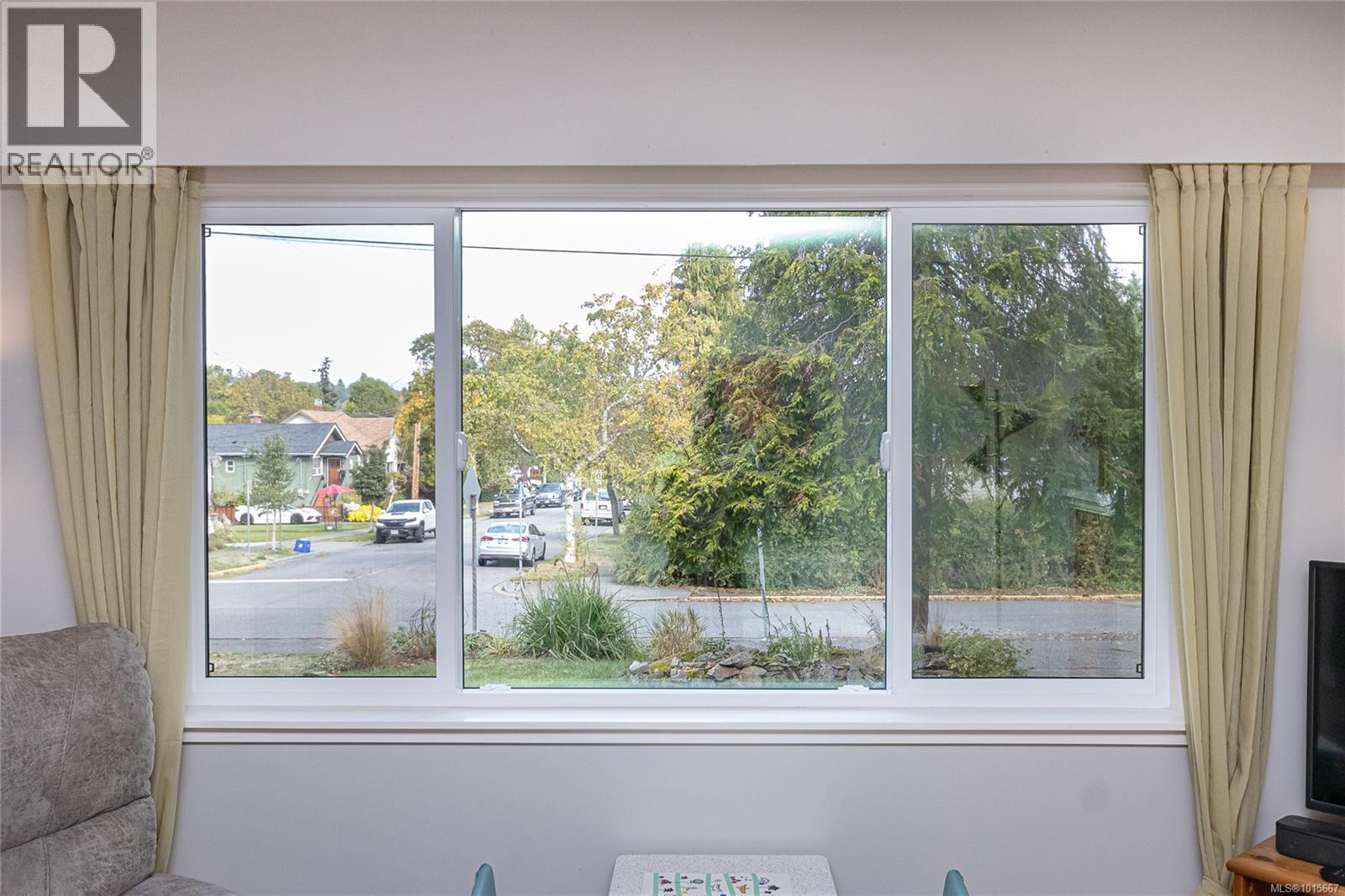 2700 Hamilton Rd, Victoria