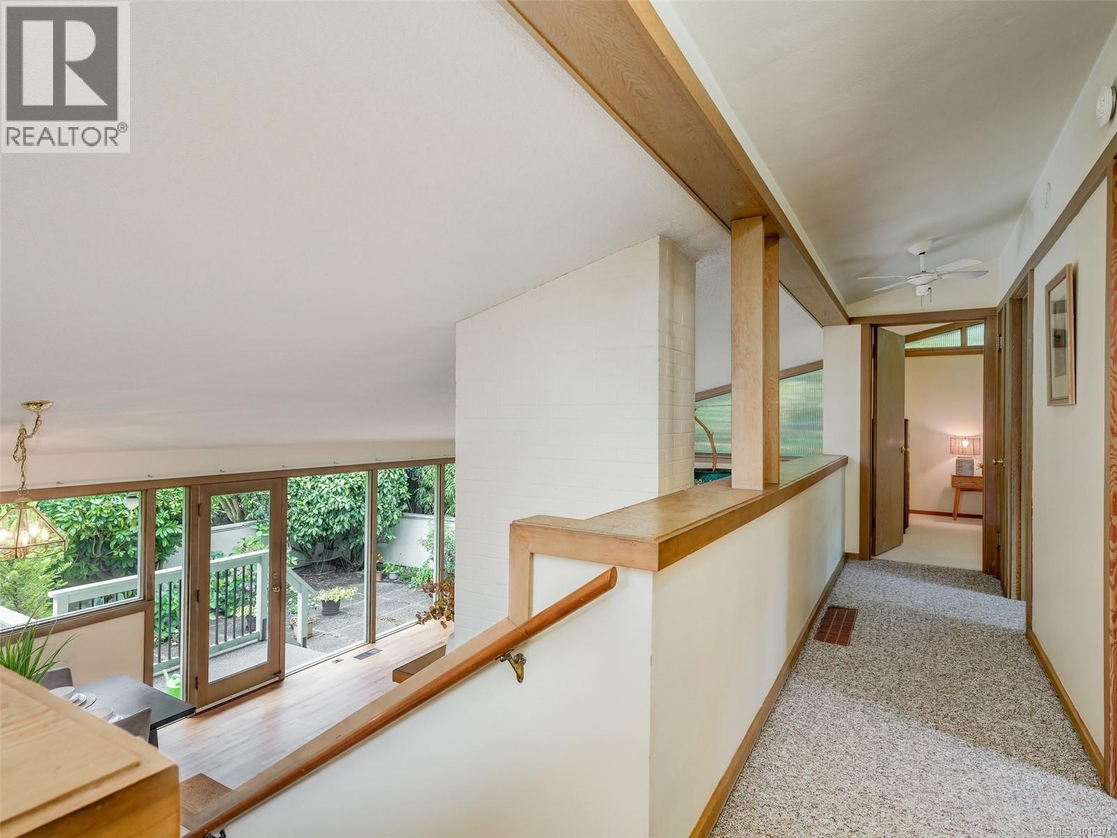  1676 St. Francis Wood, Victoria
