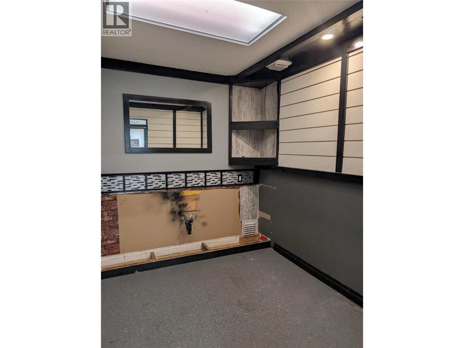  3005 31 Street, Vernon