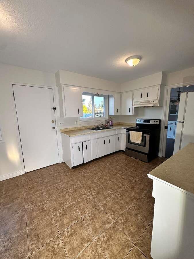 3782 LINDSAY STREET, Abbotsford