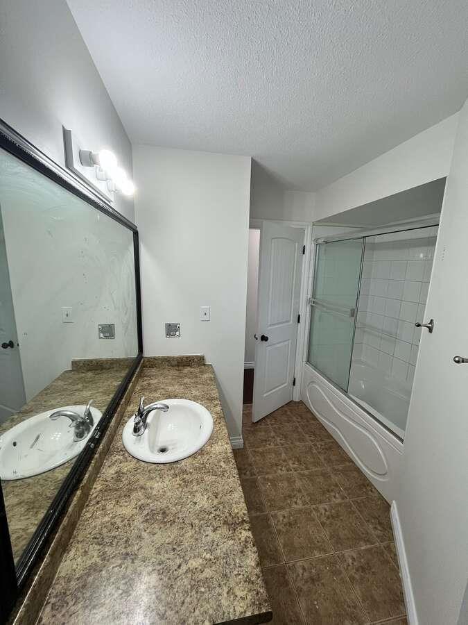 3782 LINDSAY STREET, Abbotsford