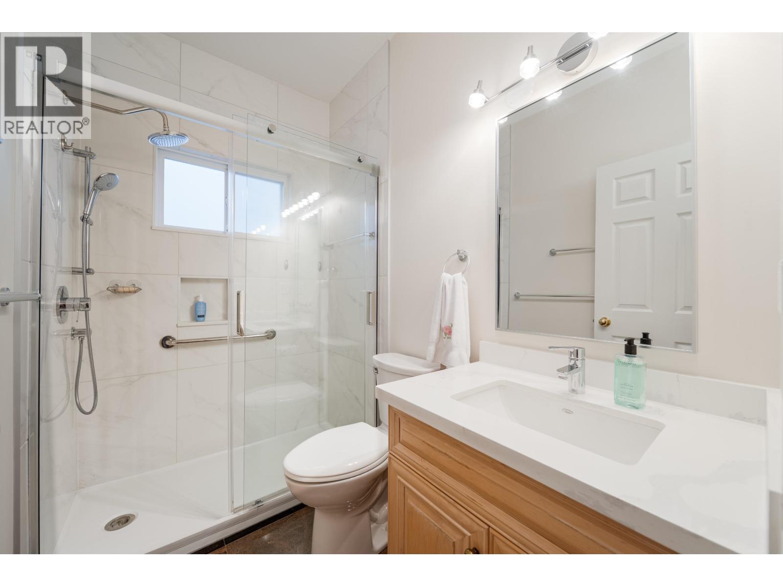 5470 WALES STREET, Vancouver