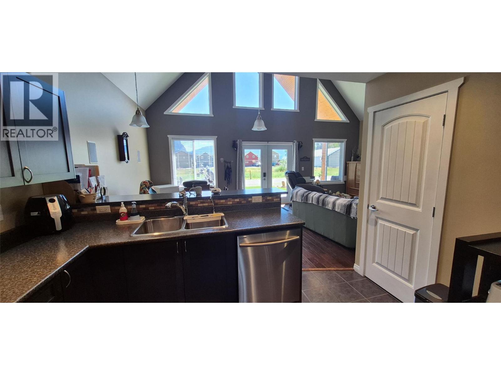 5211 Trans Canada Highway Unit# 6, Salmon Arm