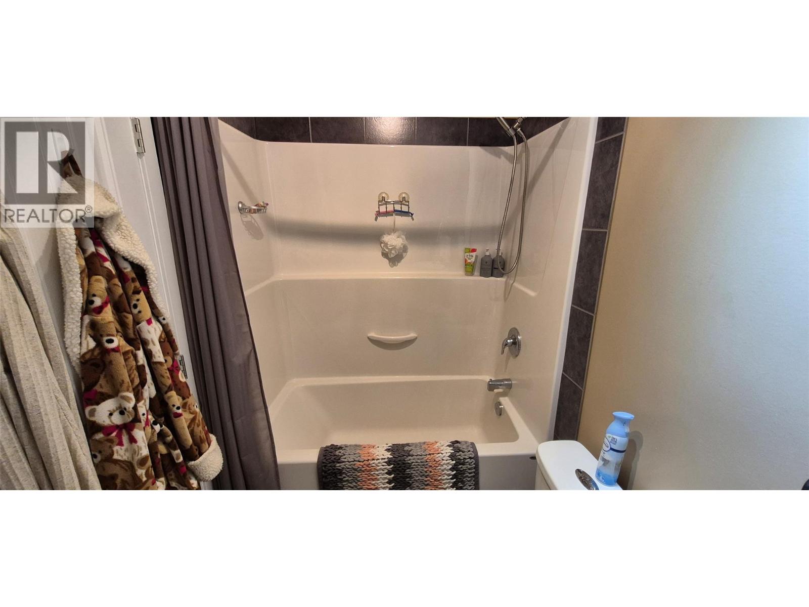 5211 Trans Canada Highway Unit# 6, Salmon Arm