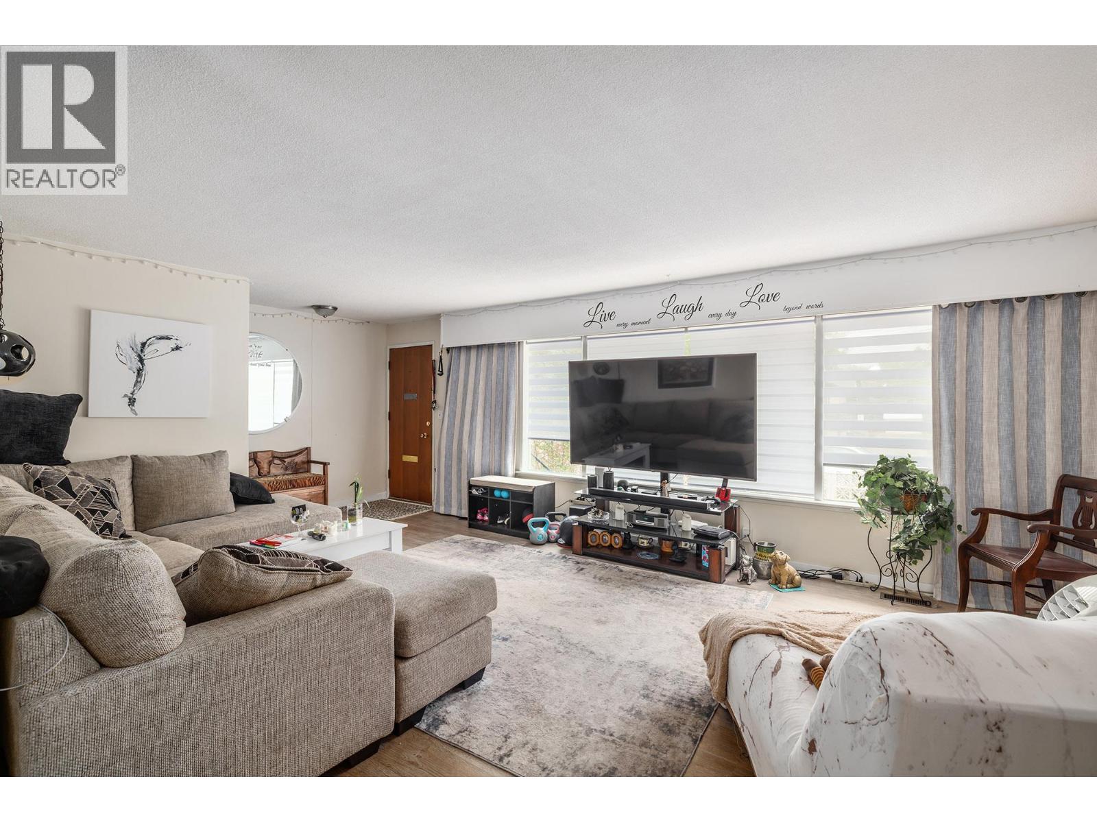  1211 Centennial Crescent, Kelowna