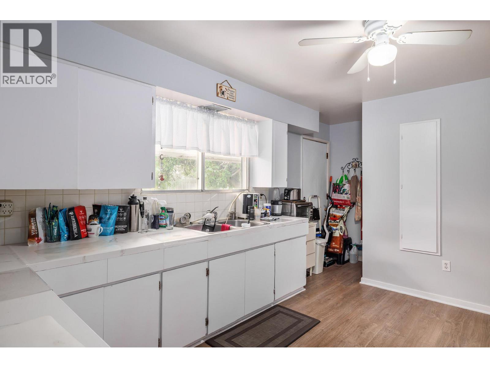  1211 Centennial Crescent, Kelowna