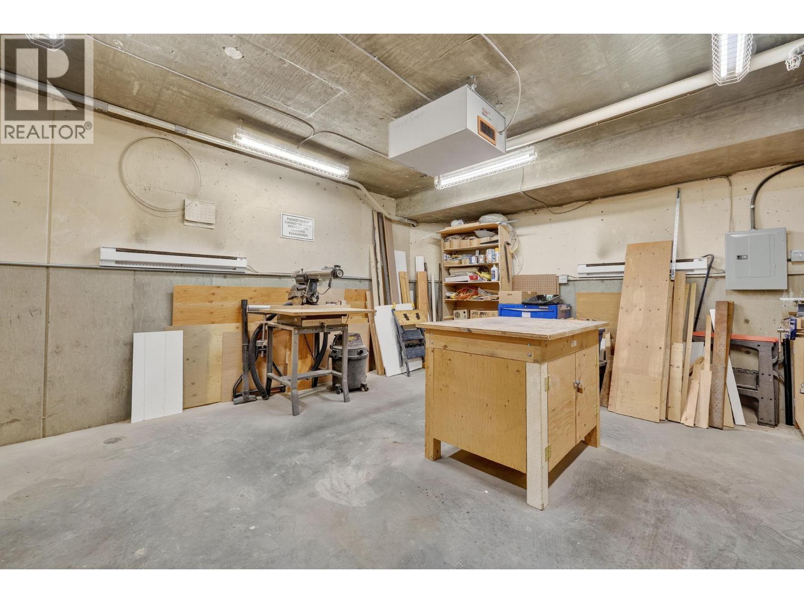 102 305 Whitman Road, Kelowna