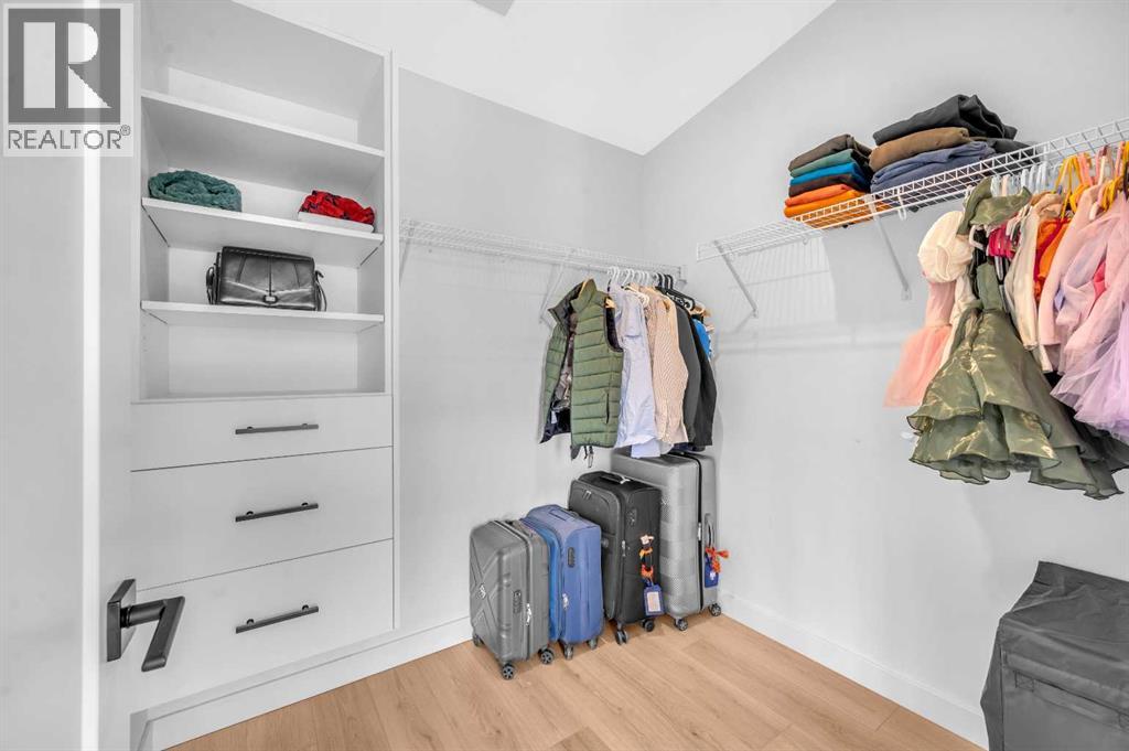 Single Family House for Sale in   Spring Willow Drive SW Springbank Hill Calgary 