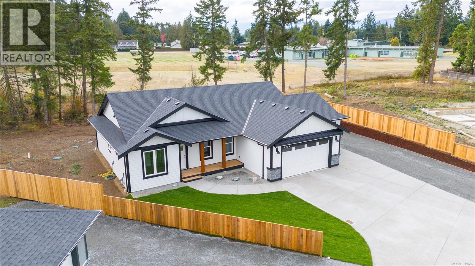 1944 Woobank Rd, Nanaimo