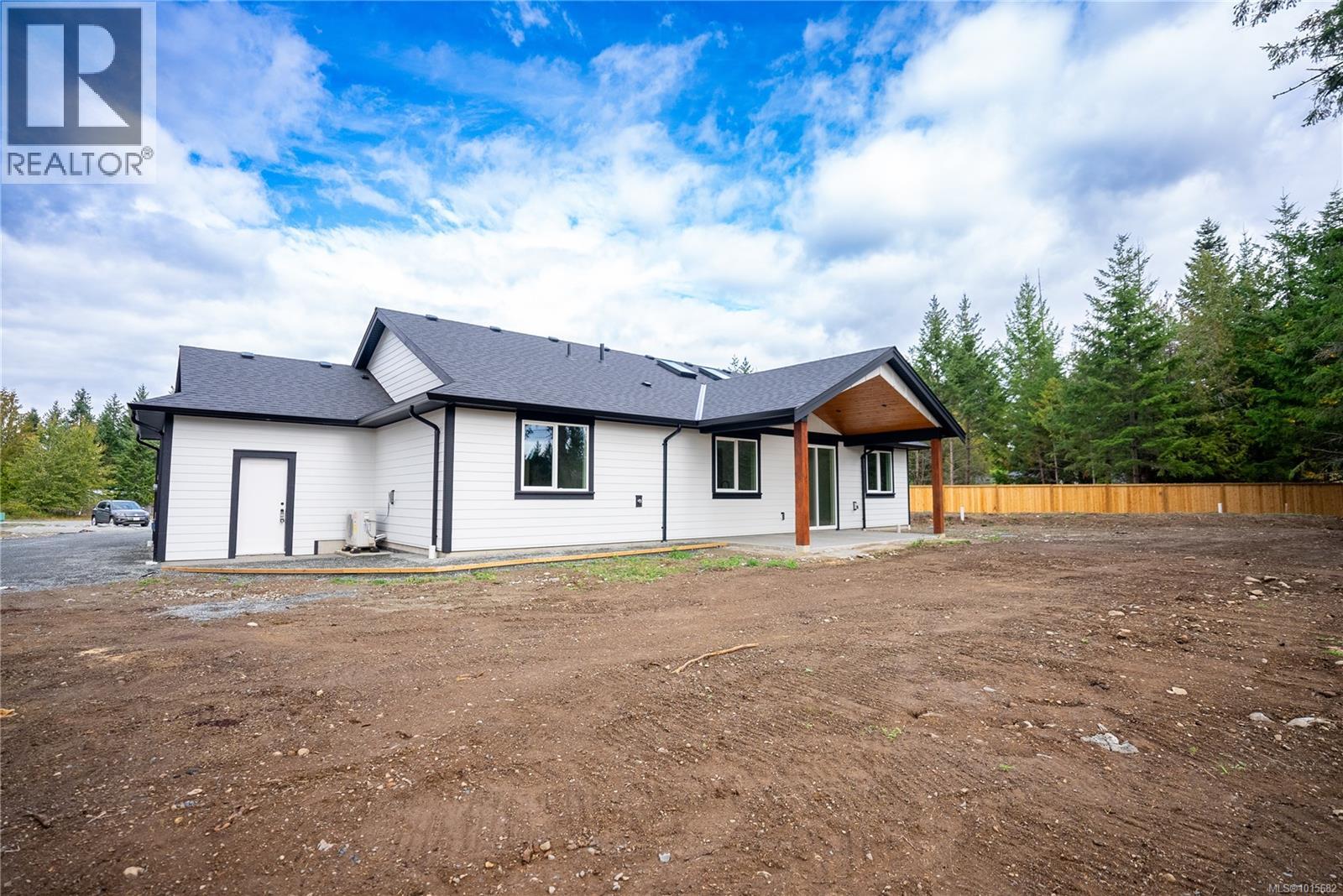 1944 Woobank Rd, Nanaimo