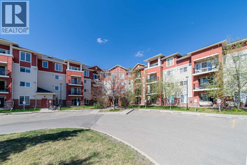 Single Family House for Sale in   Country Village Circle NE Country Hills Village Calgary 