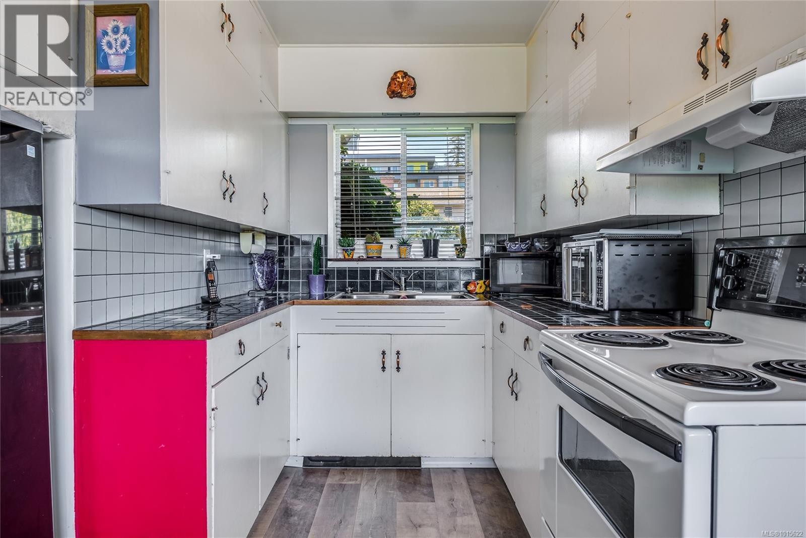 300 McCarthy St, Campbell River