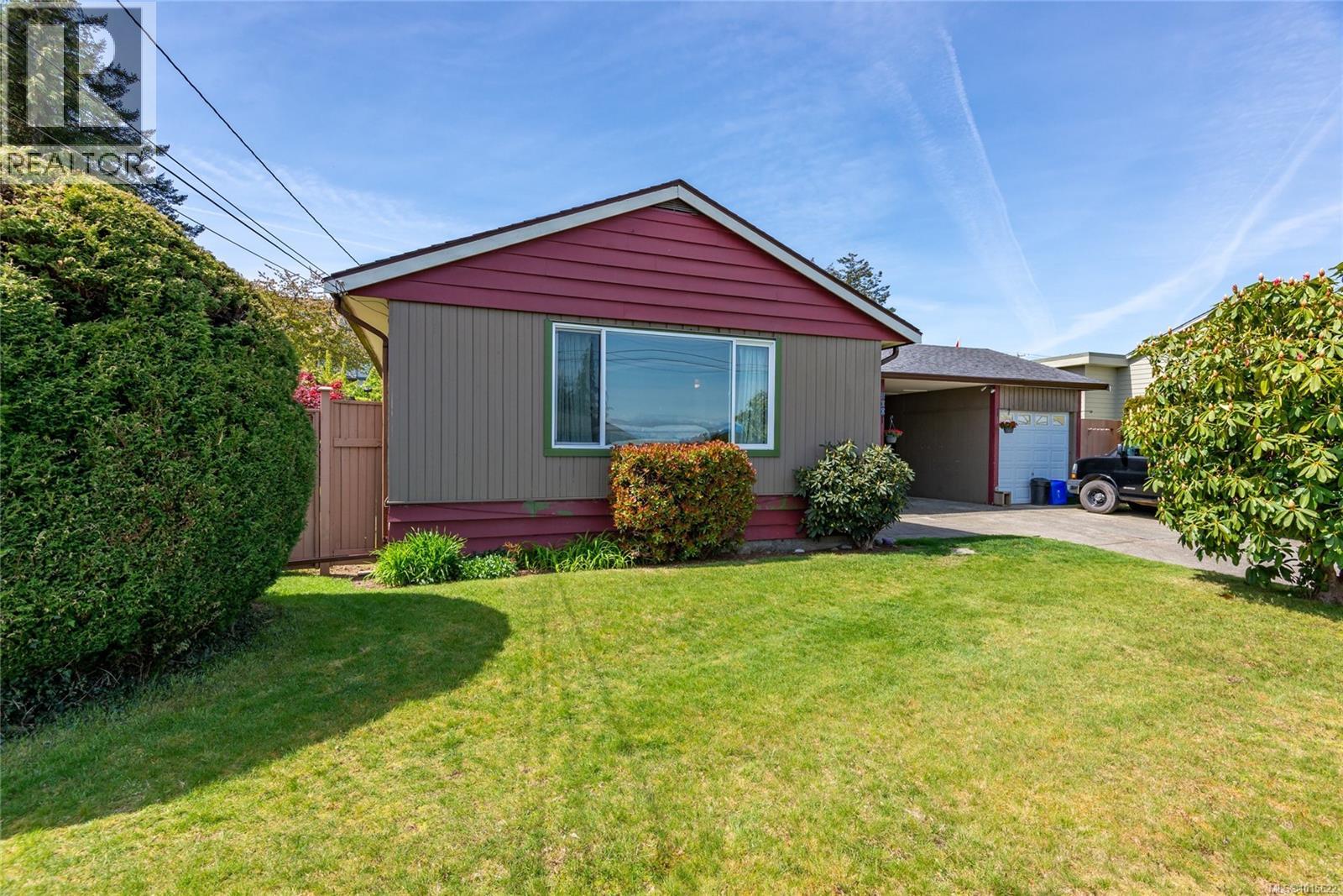 300 McCarthy St, Campbell River