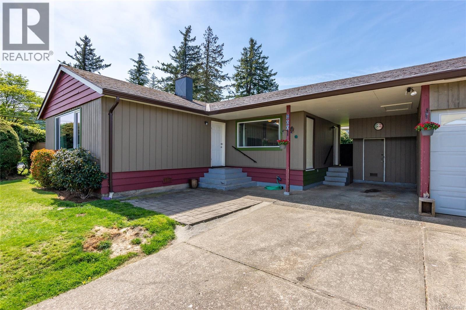 300 McCarthy St, Campbell River