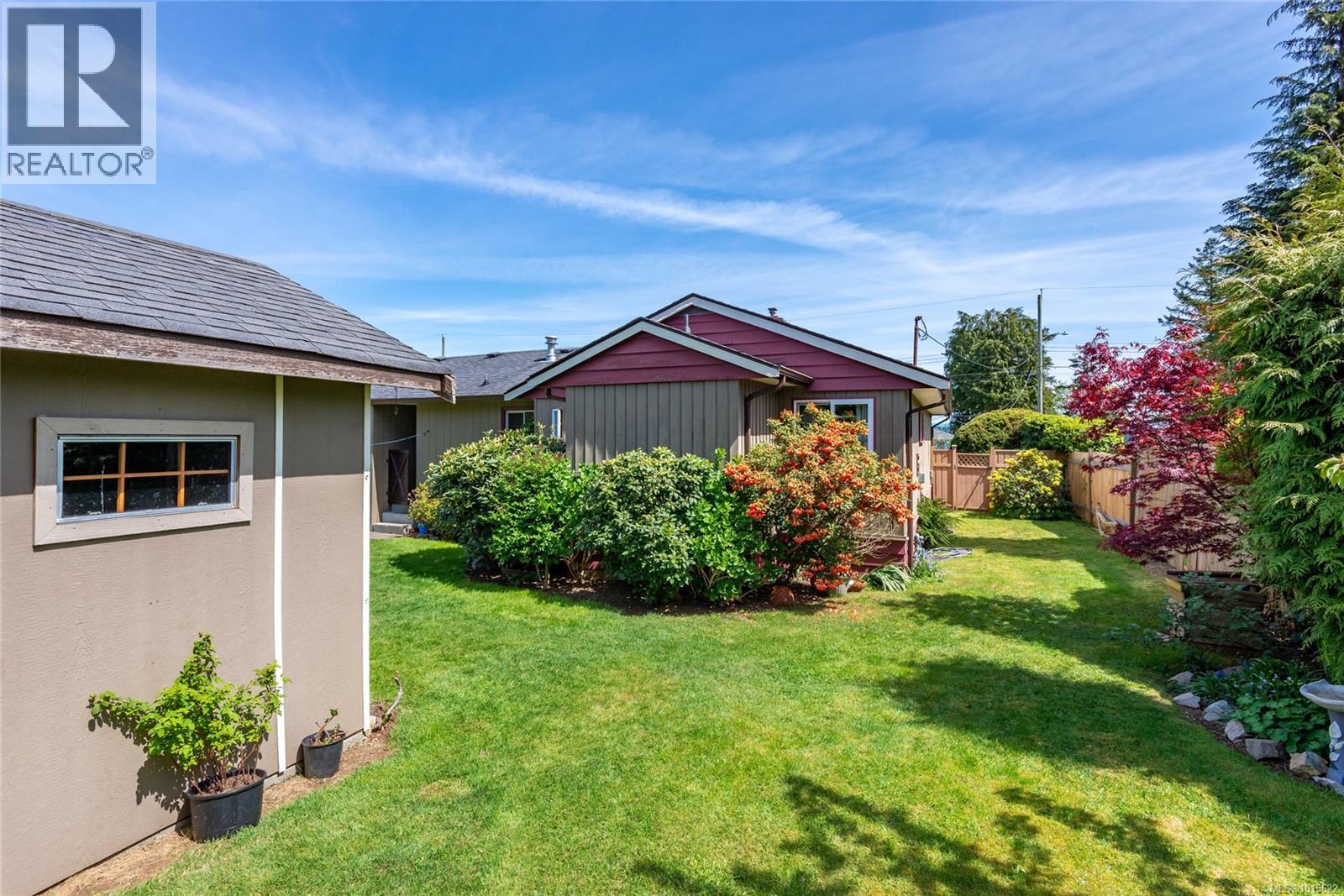 300 McCarthy St, Campbell River