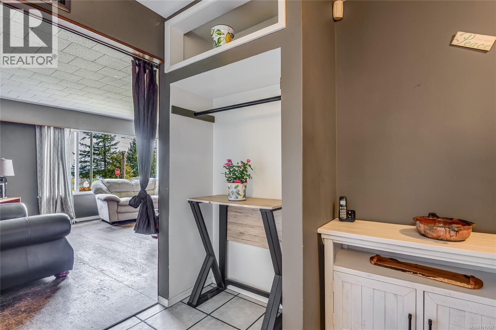 300 McCarthy St, Campbell River