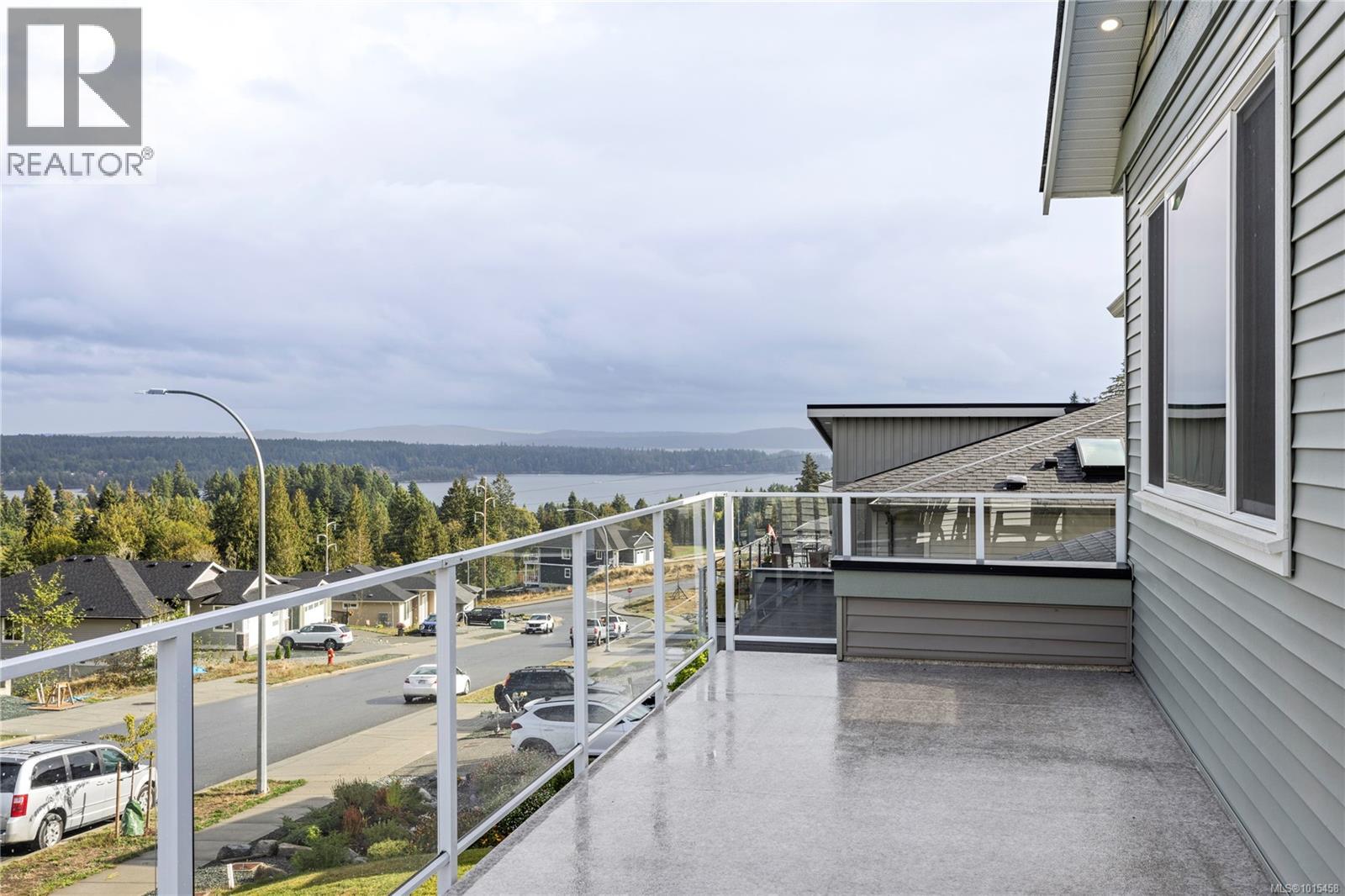 127 Ray Knight Dr, Ladysmith