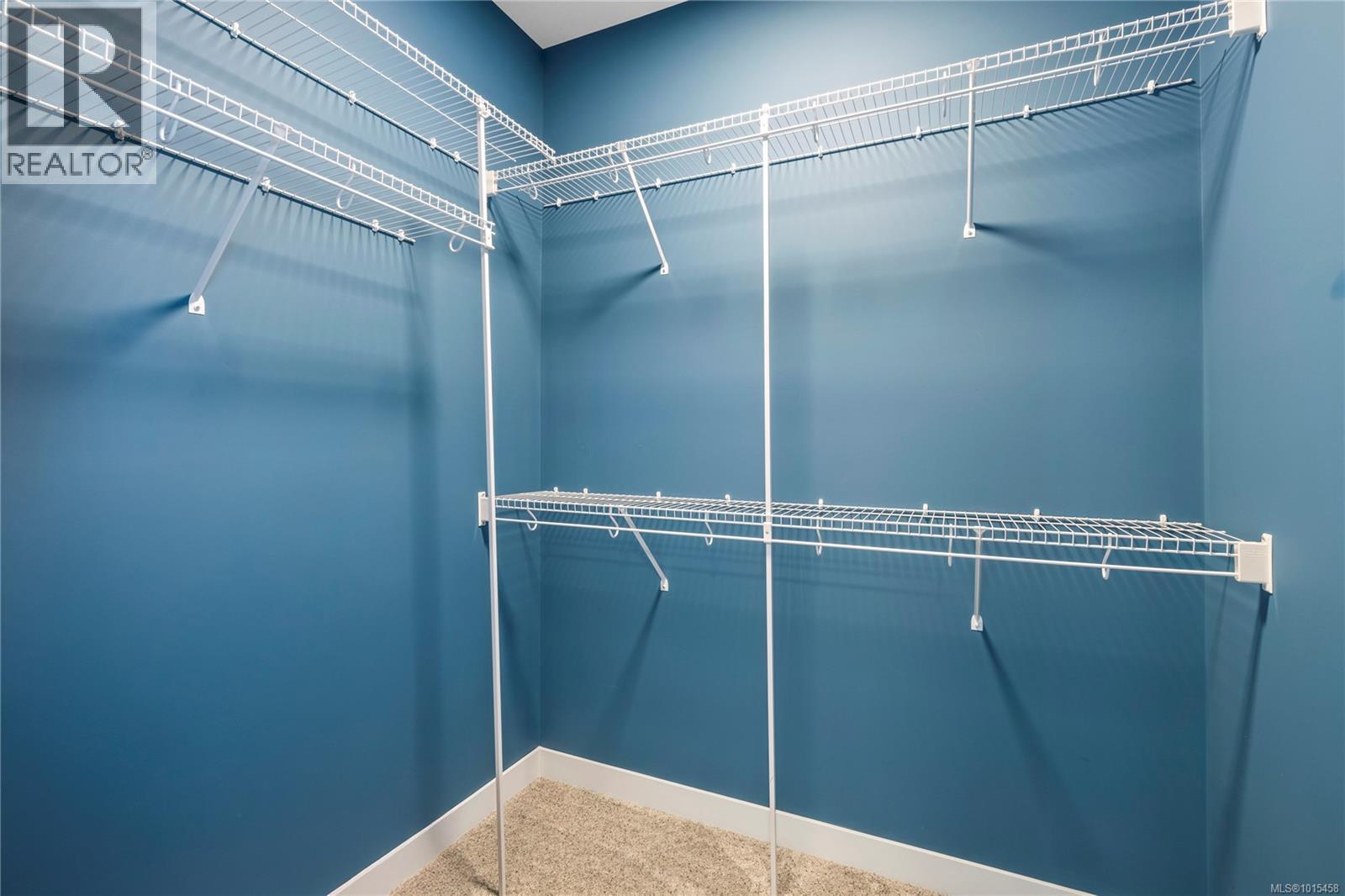 127 Ray Knight Dr, Ladysmith