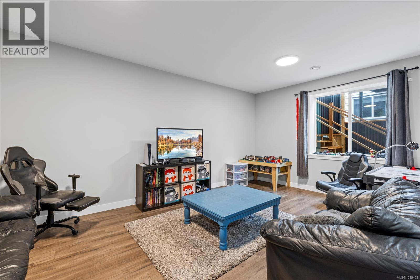 127 Ray Knight Dr, Ladysmith