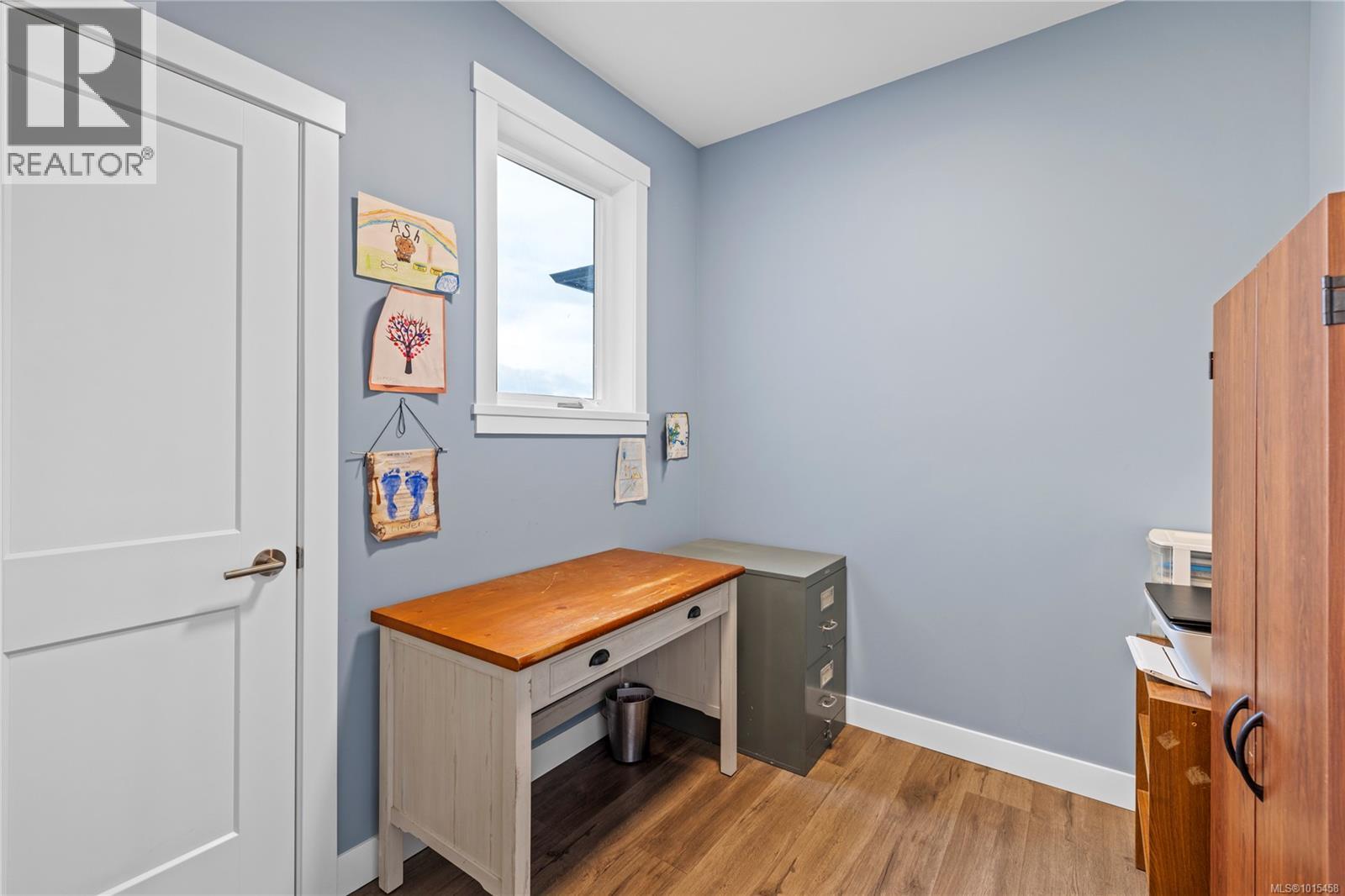 127 Ray Knight Dr, Ladysmith