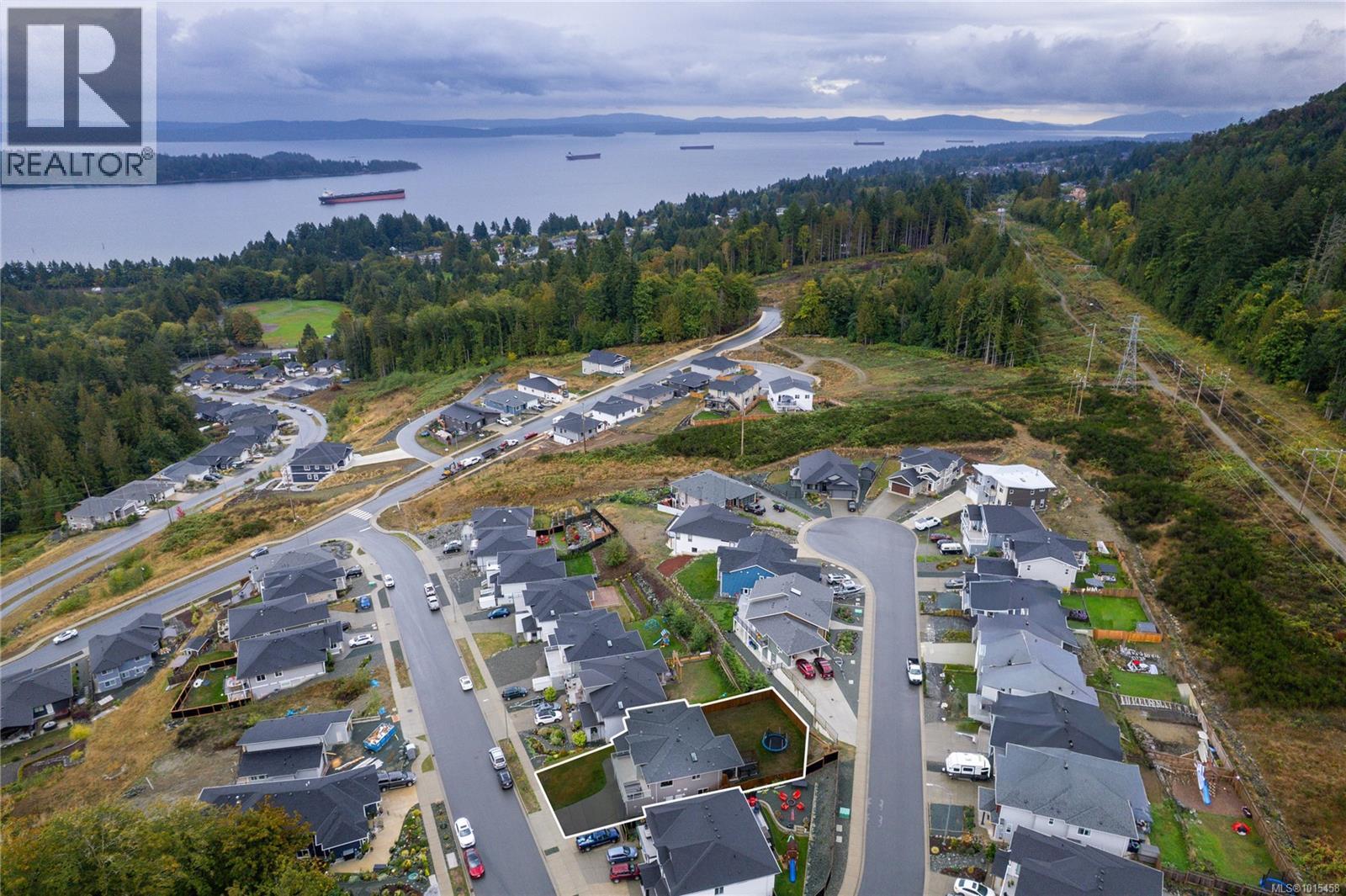 127 Ray Knight Dr, Ladysmith