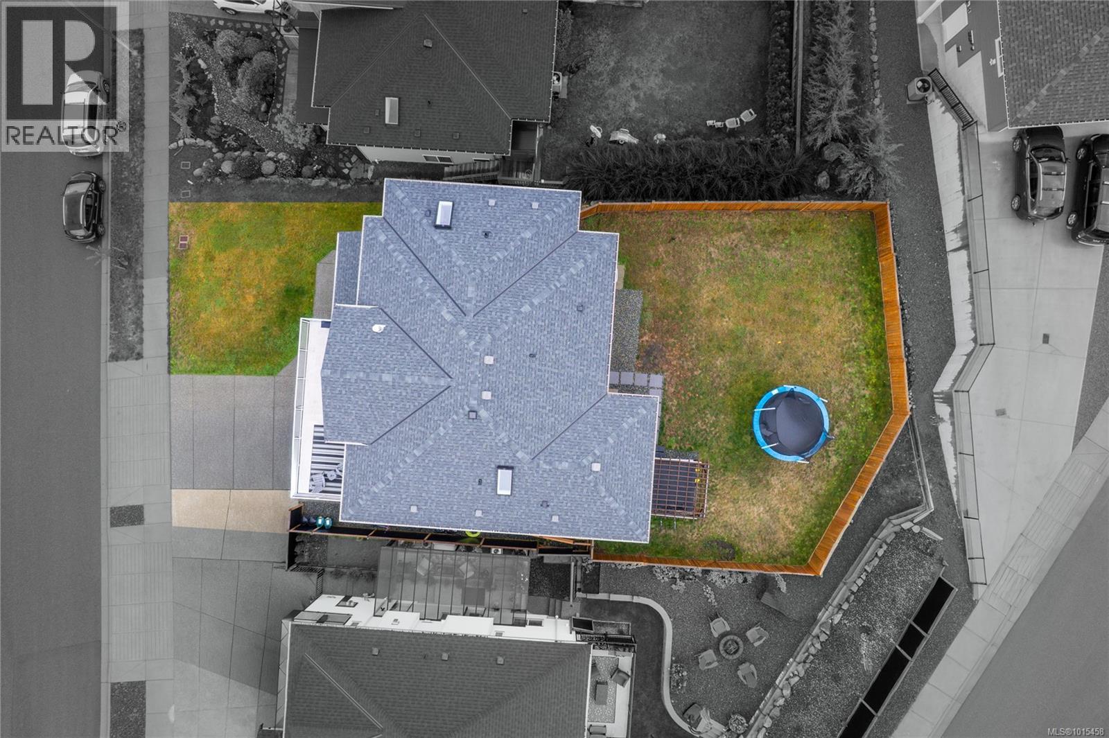 127 Ray Knight Dr, Ladysmith