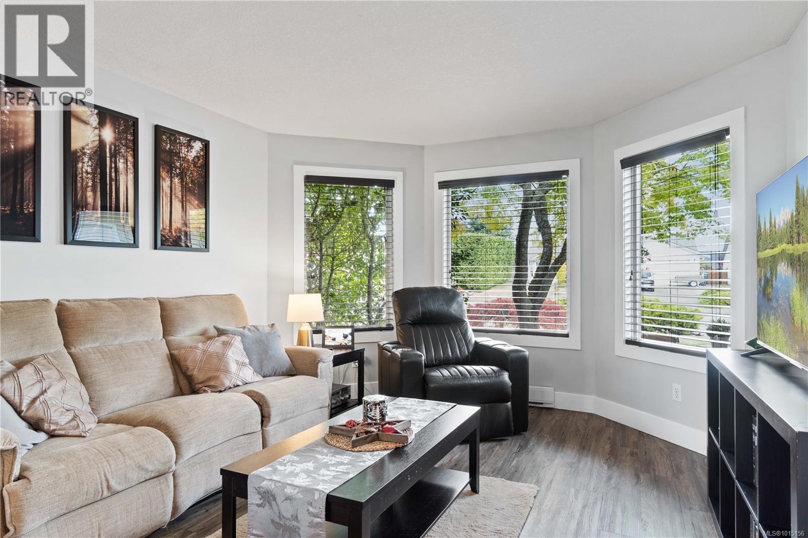 780 Humphrey Rd, Parksville