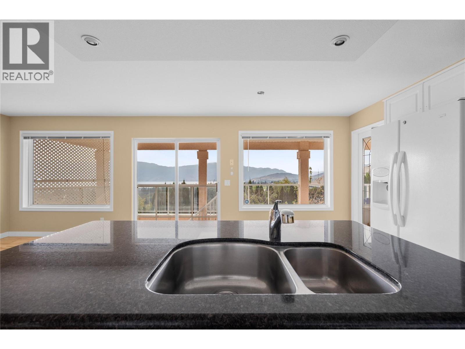  2625 Copper Ridge Drive, West Kelowna