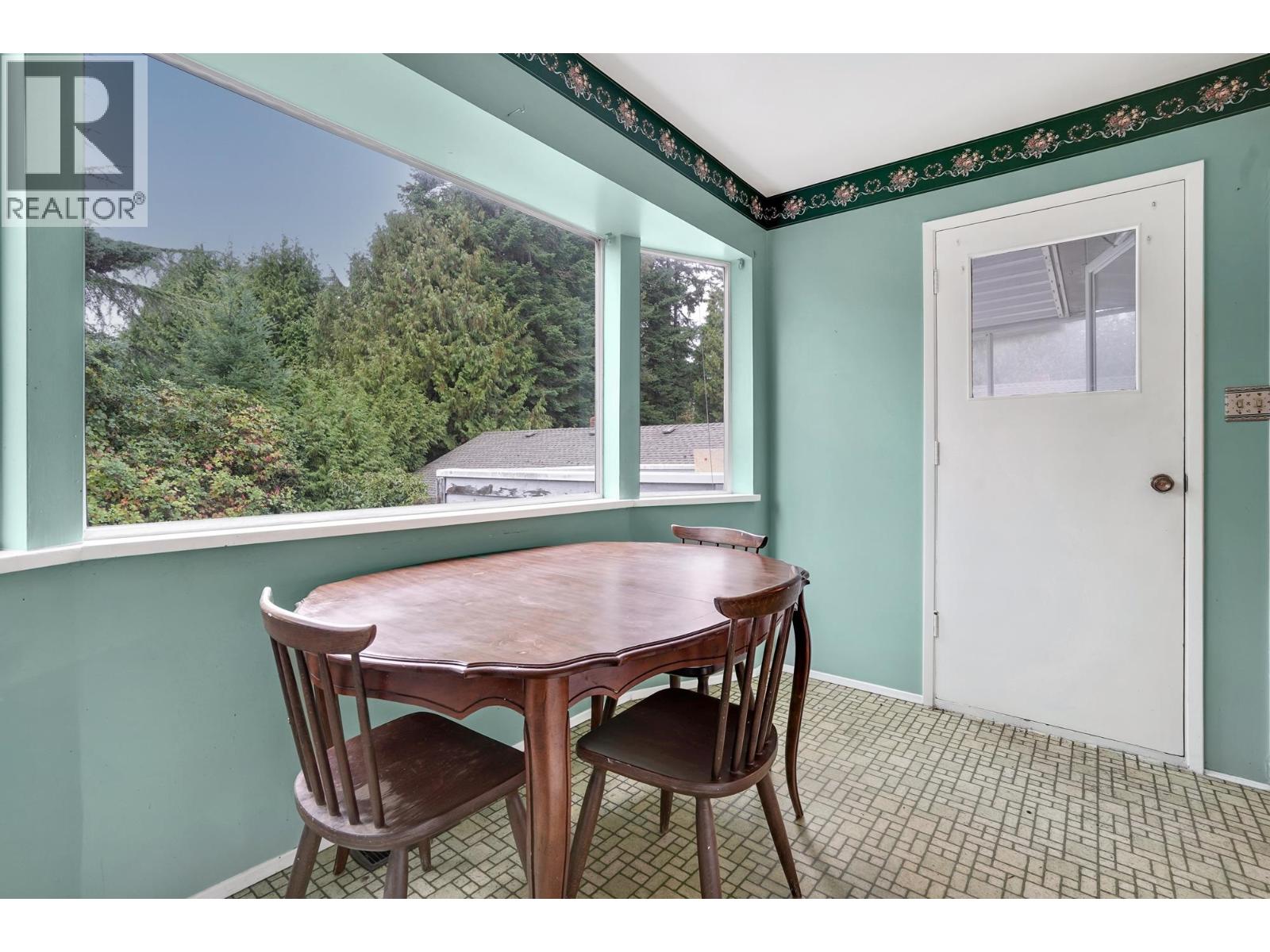 745 56 Street, Tsawwassen