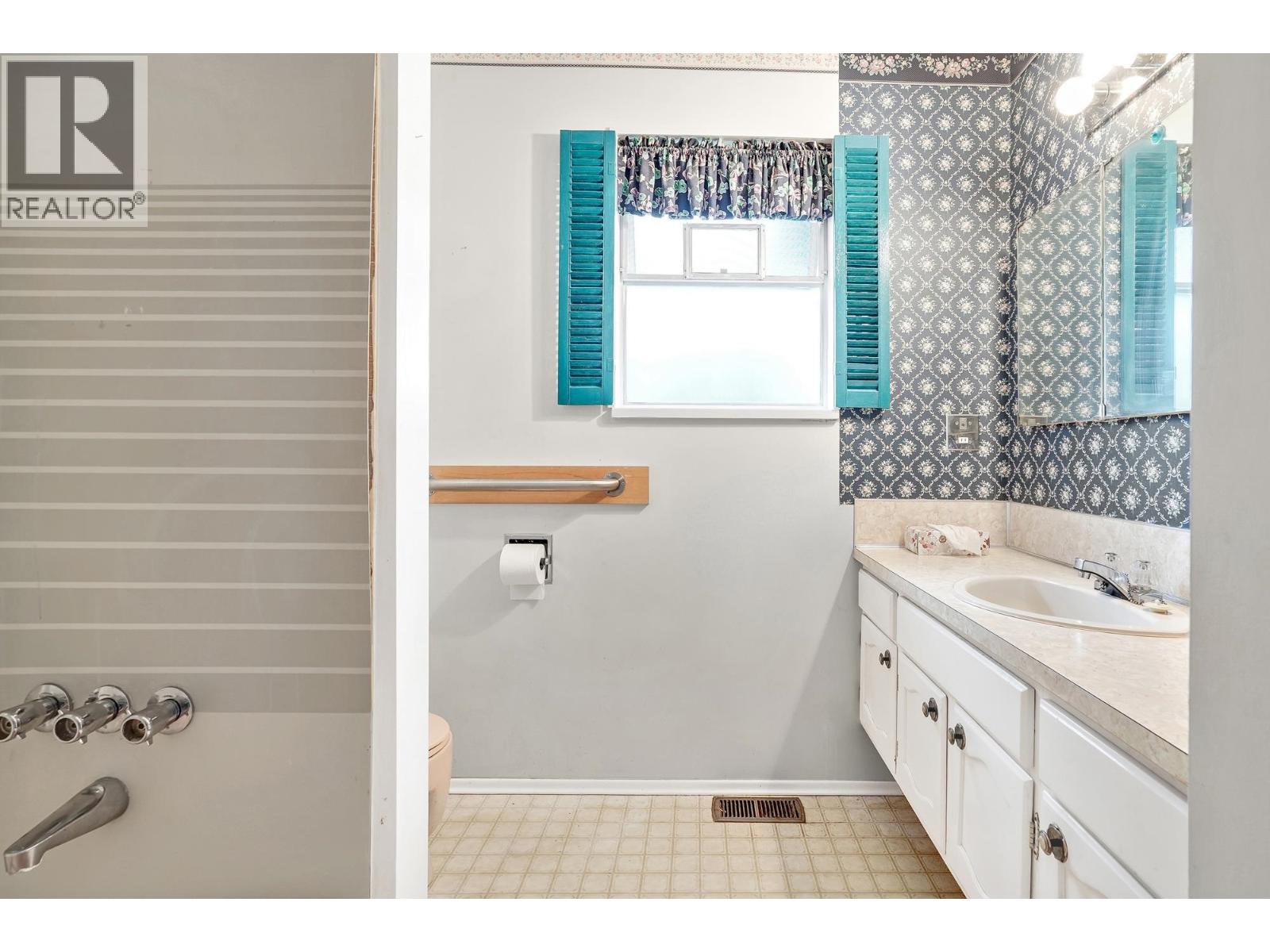 745 56 Street, Tsawwassen