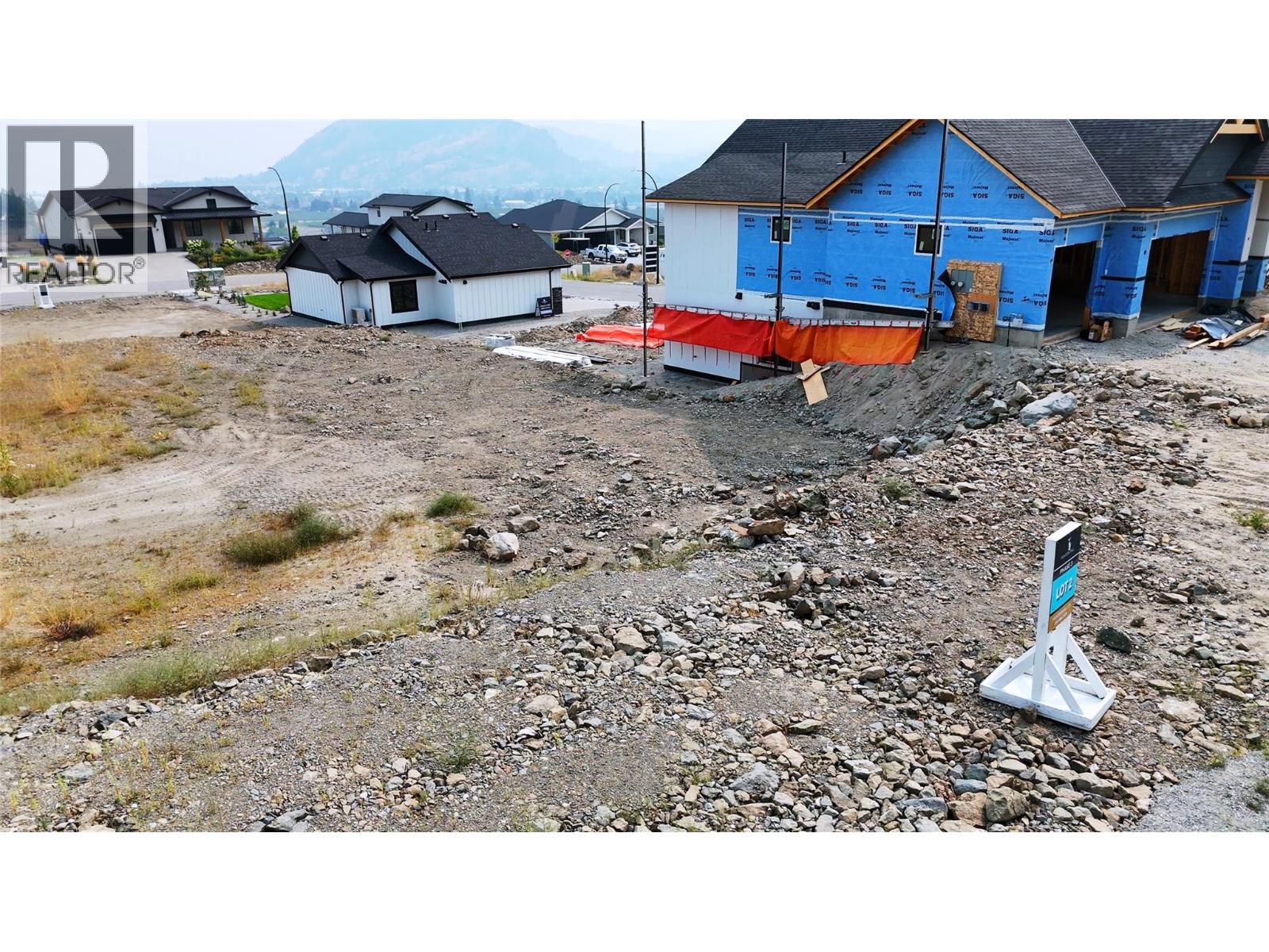 17509 Dickinson Place, Summerland