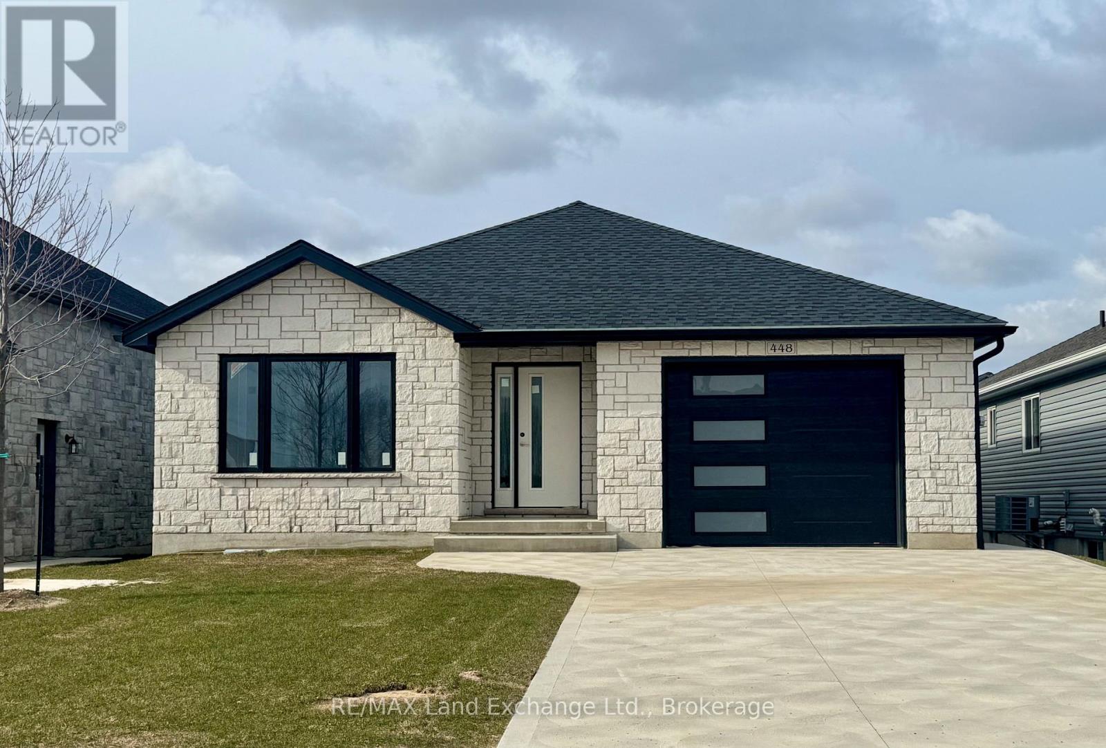 448 BURNSIDE STREET - 1