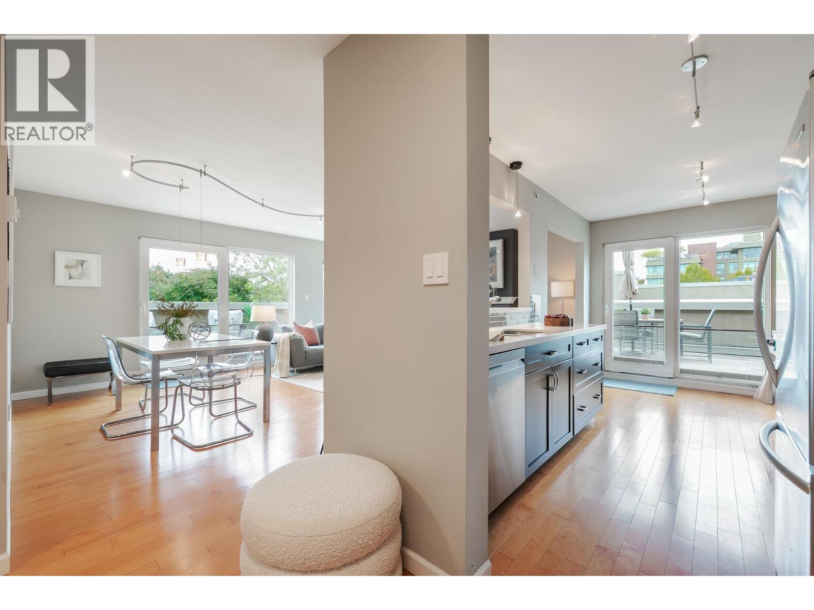 410 2161 W 12TH AVENUE, Vancouver