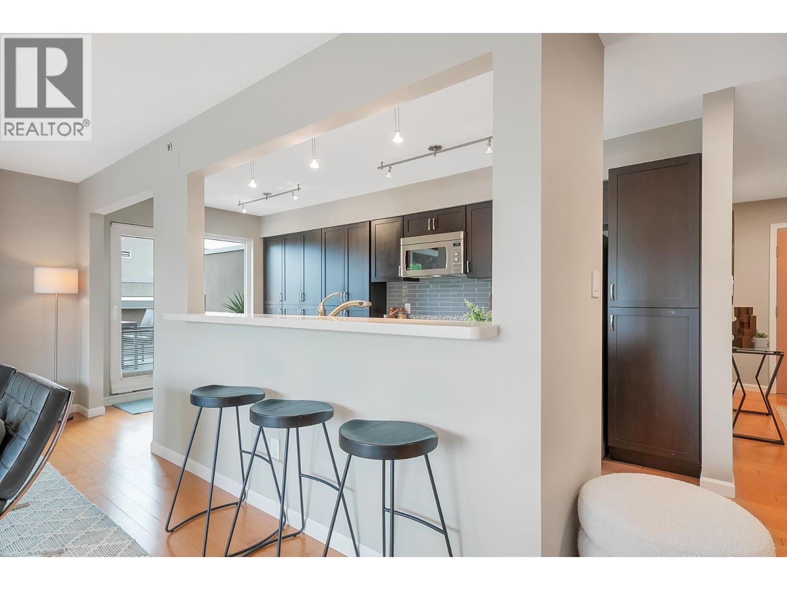 410 2161 W 12TH AVENUE, Vancouver