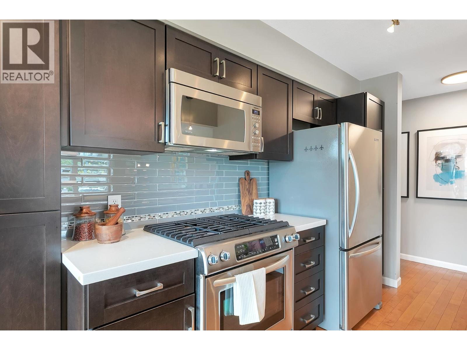 410 2161 W 12TH AVENUE, Vancouver