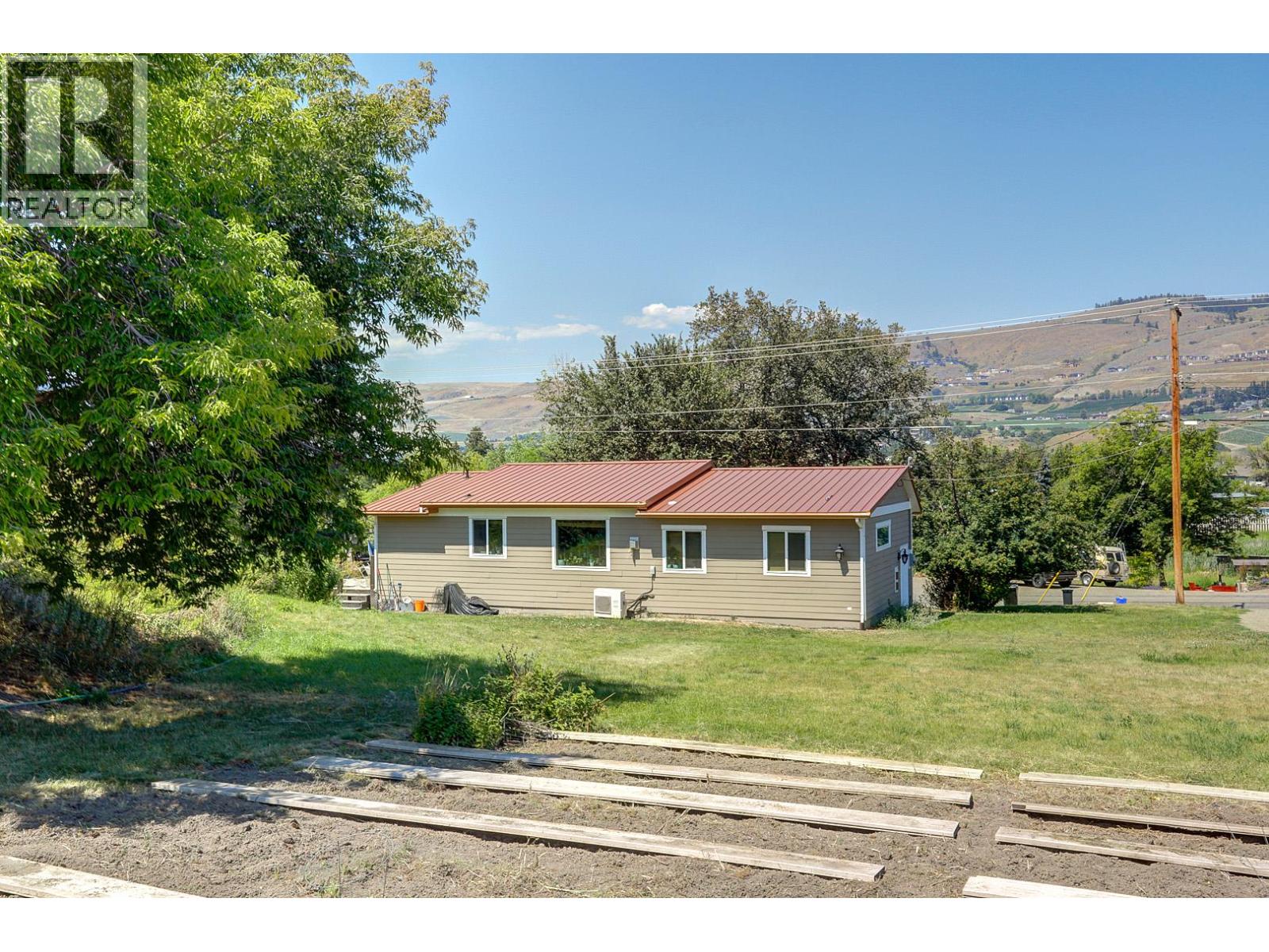  6226 Okanagan Avenue, Vernon