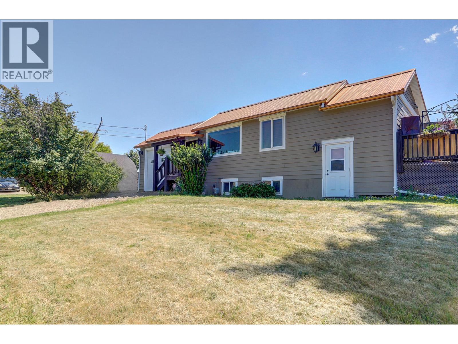  6226 Okanagan Avenue, Vernon