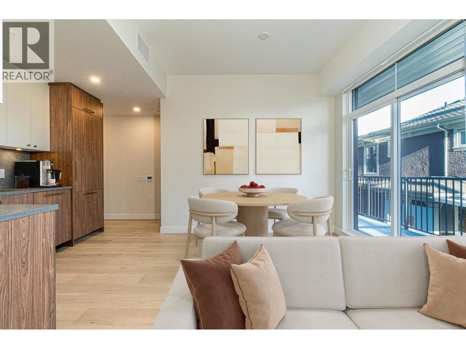 209 5007 ASH STREET, Vancouver