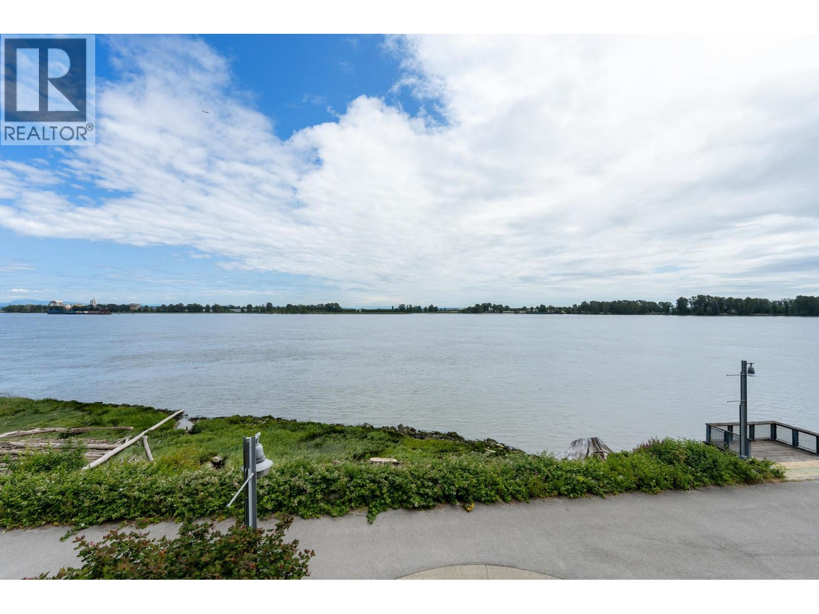 #311-14300 RIVERPORT Way, Richmond