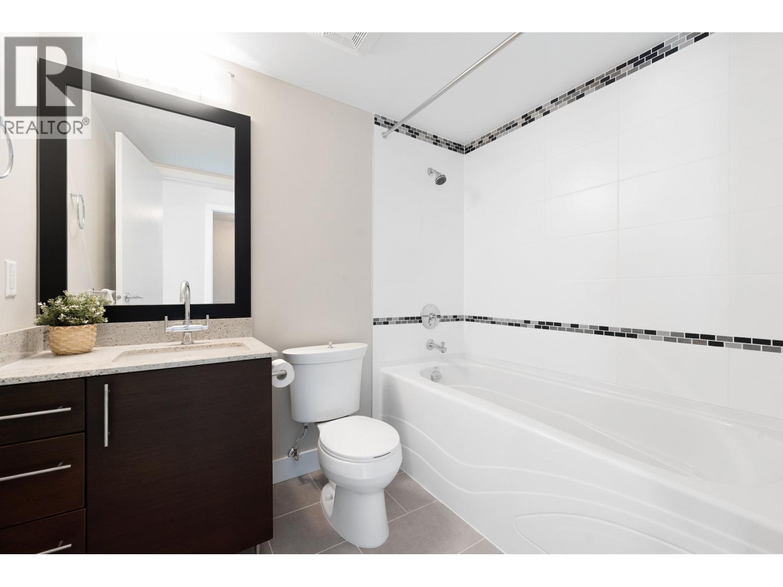 #311-14300 RIVERPORT Way, Richmond