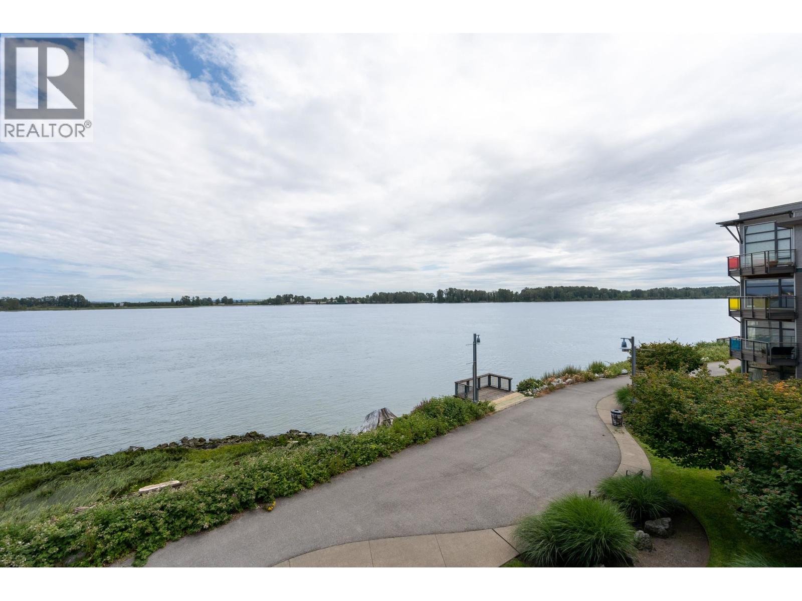 #311-14300 RIVERPORT Way, Richmond