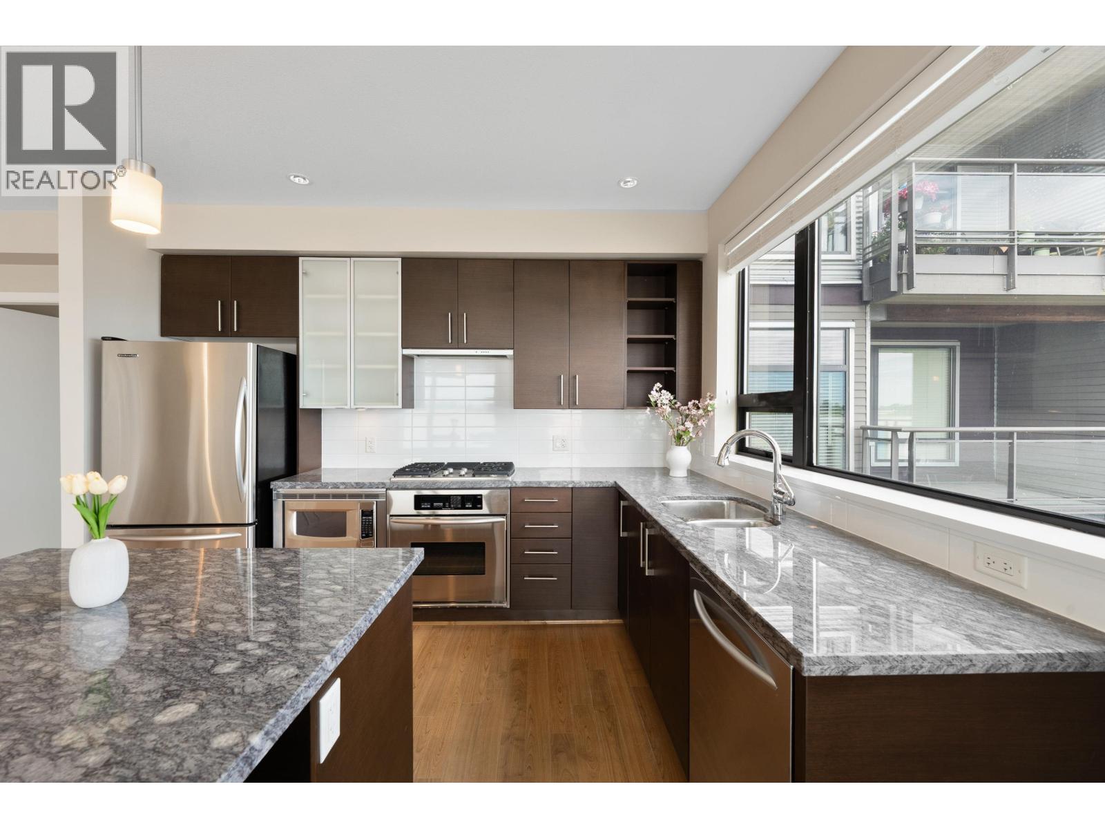 #311-14300 RIVERPORT Way, Richmond