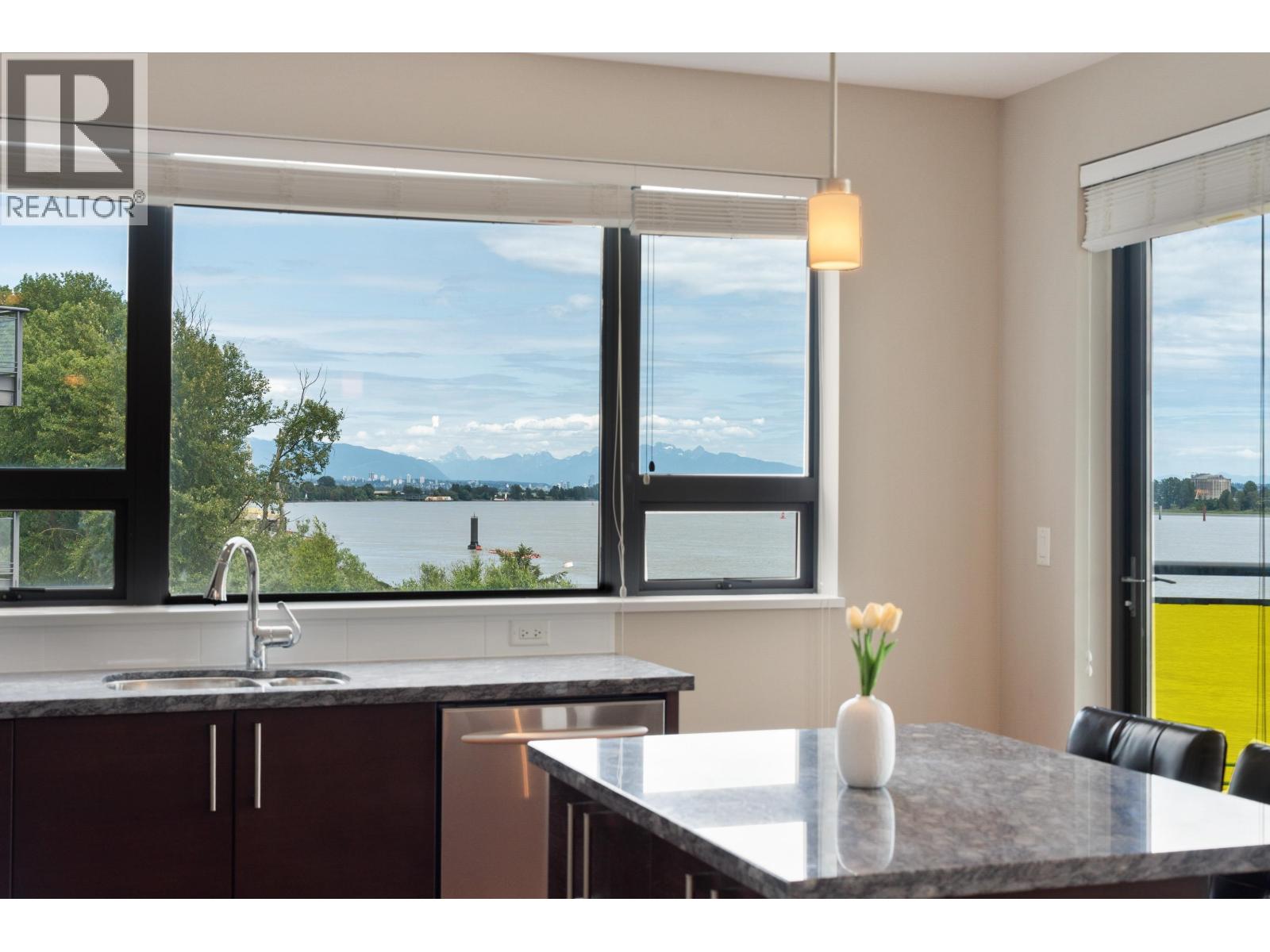 #311-14300 RIVERPORT Way, Richmond