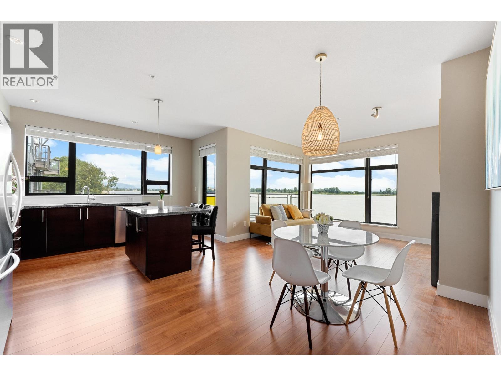 #311-14300 RIVERPORT Way, Richmond