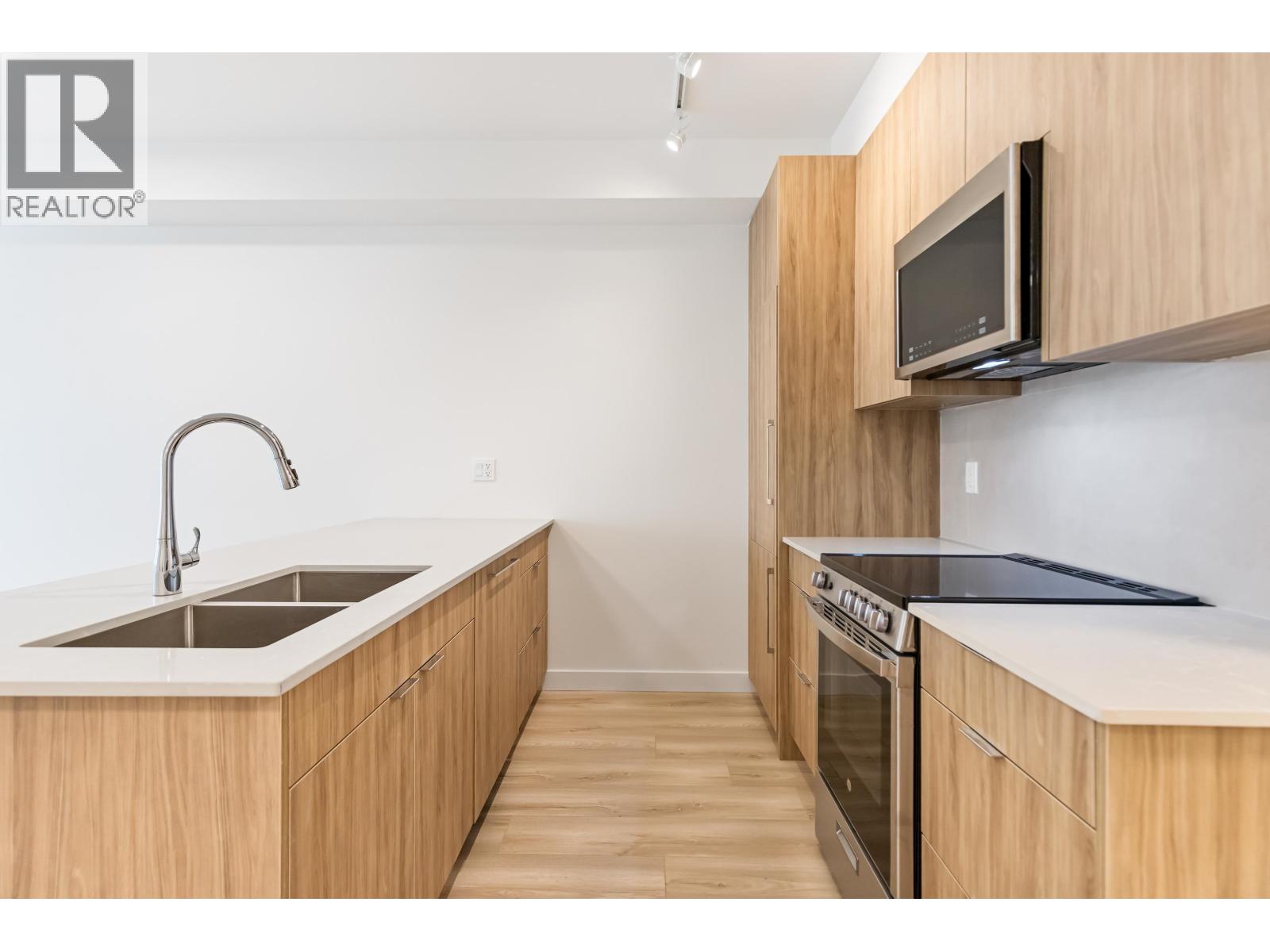 309 11913 BURNETT STREET, Maple Ridge