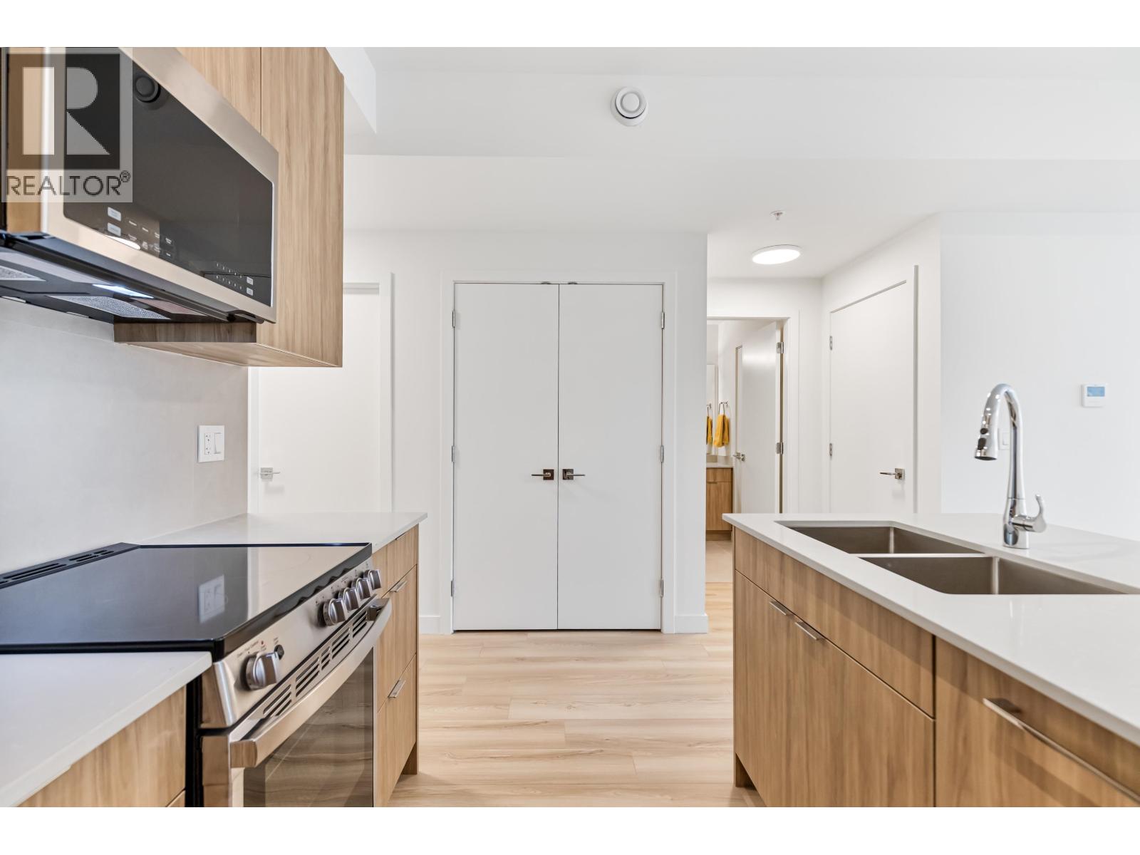 309 11913 BURNETT STREET, Maple Ridge