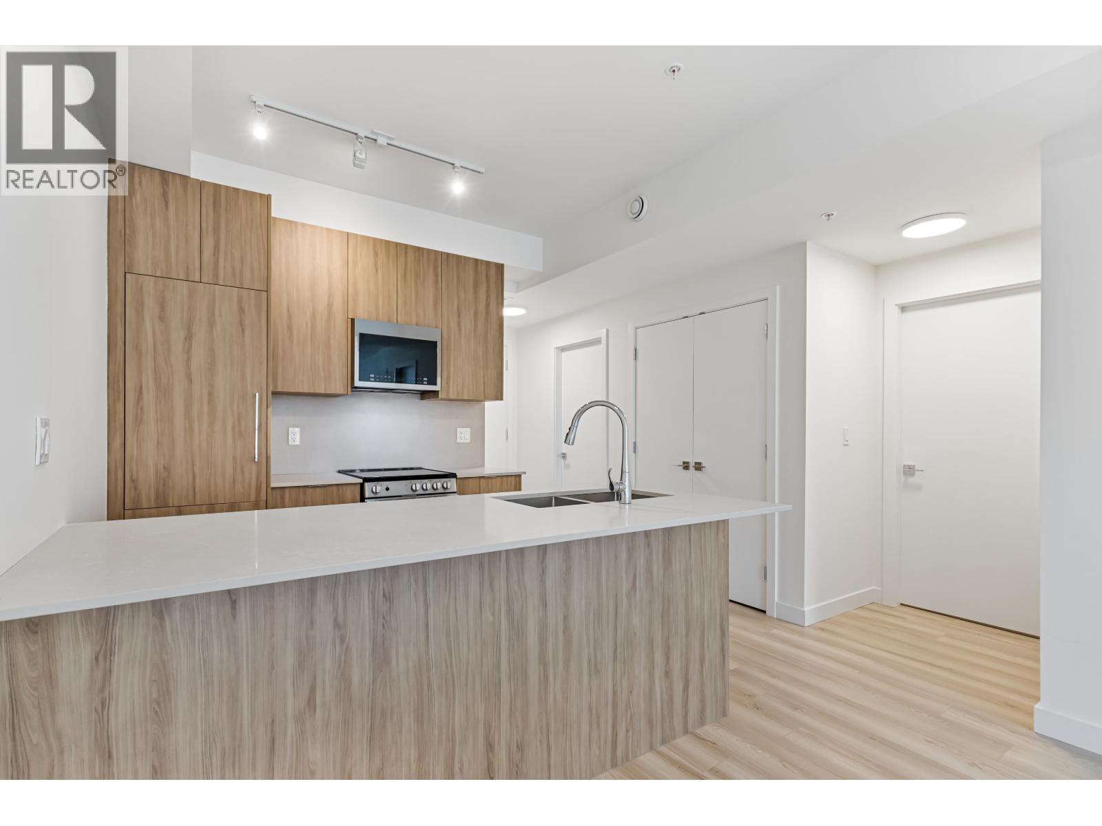 309 11913 BURNETT STREET, Maple Ridge