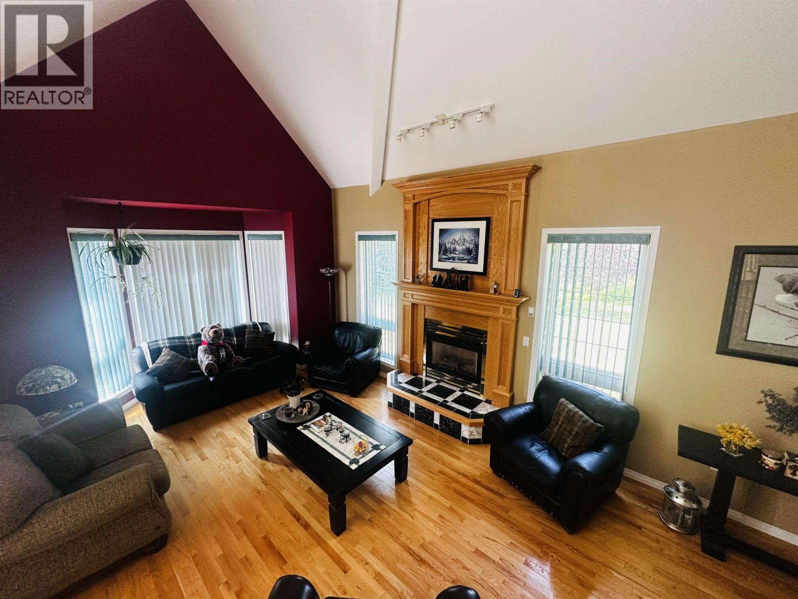 585 5TH Avenue, Burns Lake